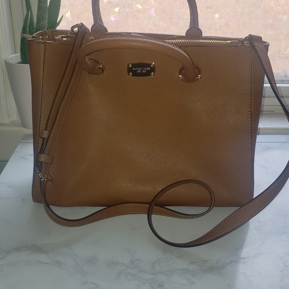 Michael Kors Brown Leather Crossbody Purse - Picture 1 of 4